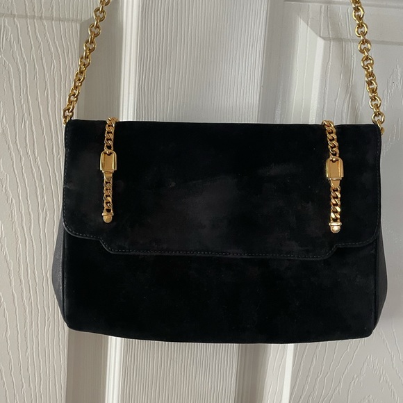 Authentic Vintage Gucci Gold Chain bag - Picture 2 of 15